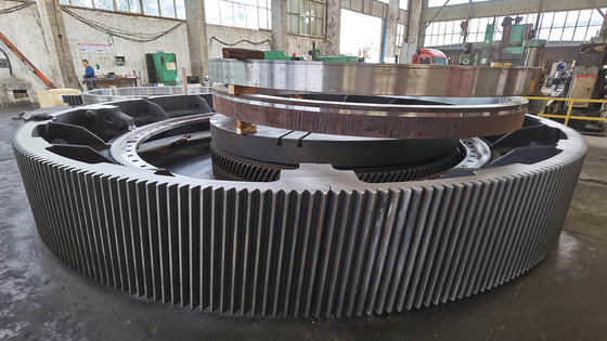 Grand Ring Gear Wheel Four Segments rassemblé 260HB 450mm pour l'industrie minière