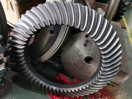 Ensemble d'engrenages de meulage de précision à rouleaux en spirale de type Klingberg