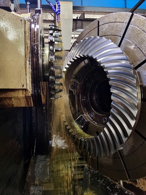 L'acier allié en spirale à bille et à engrenage à dents de fraisage de 22 modules SAE 4320