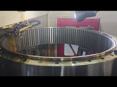 Dispositif d'entraînement interne sur mesure pour une transmission précise et économe en espace