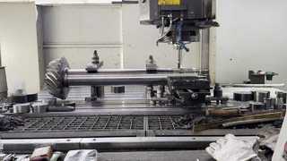 Efficacité de la transmission de puissance à engrenages coniques en spirale